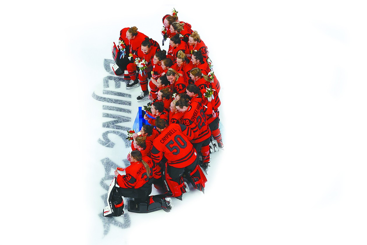 冰球迎来宿敌之战，恩怨再续