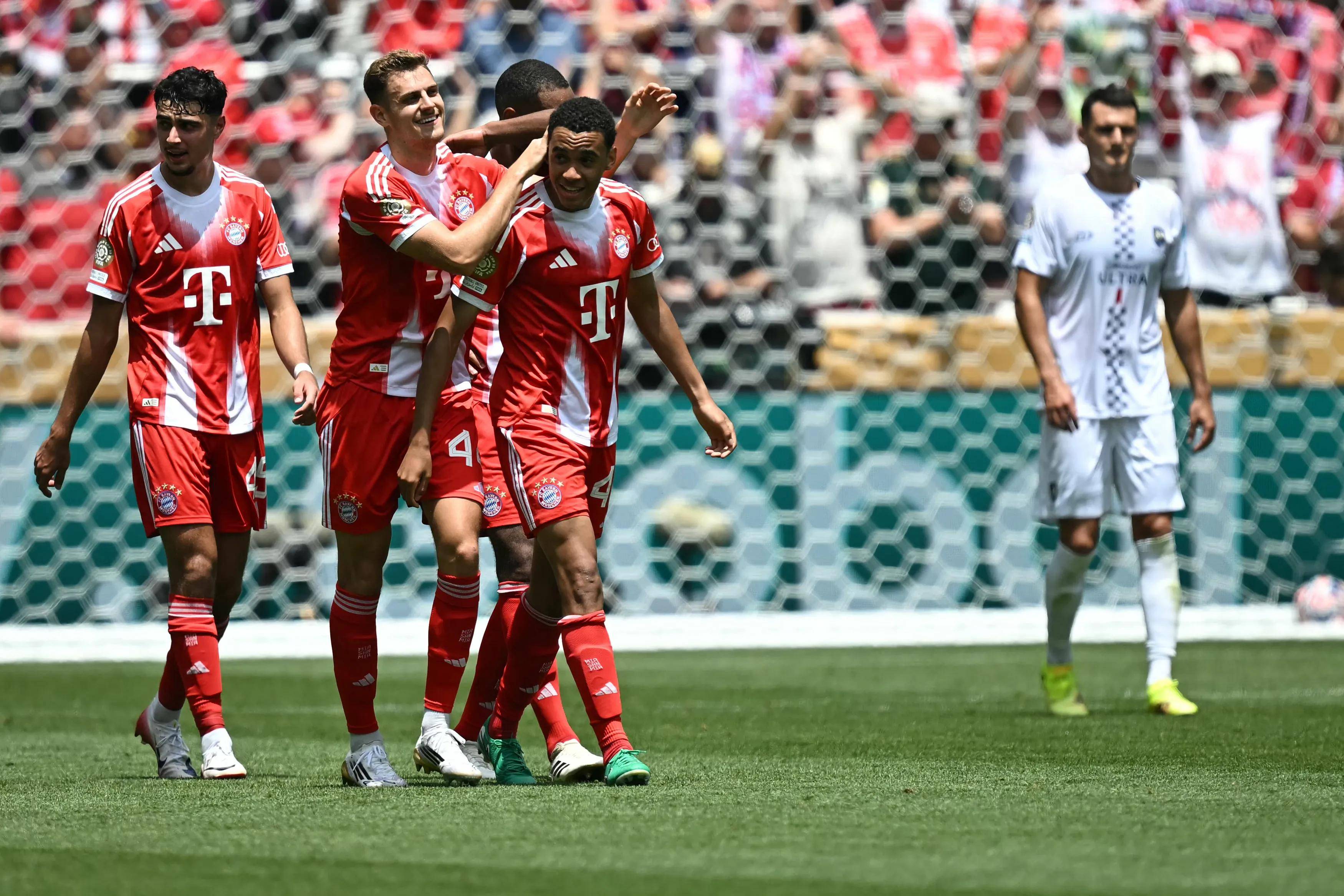 关于焦点大战：足球上演巅峰碰撞的信息