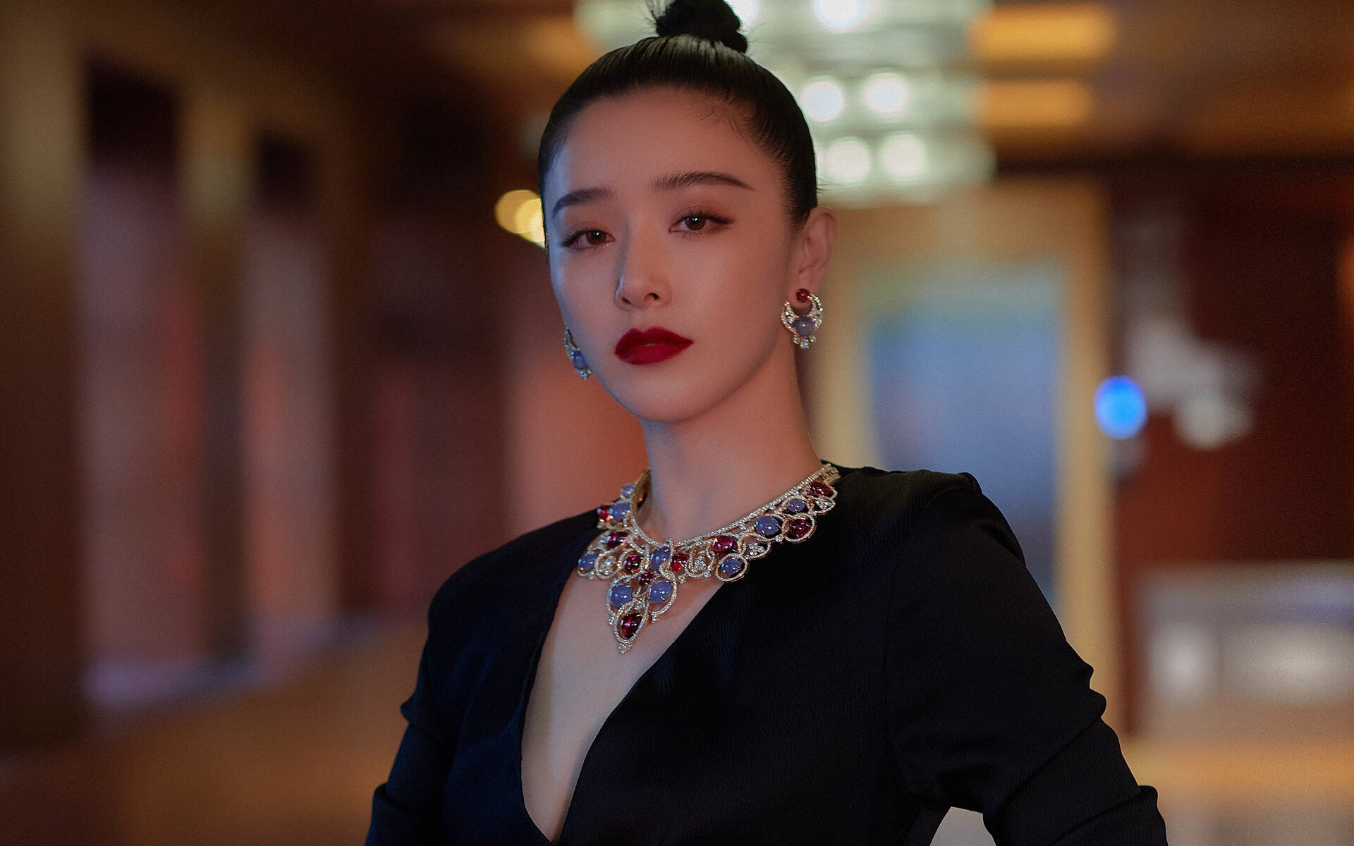 时空交错的绿茵传奇，当阿根廷蓝白遇上罗马红狼，伊萨克如何成为异次元对决的永恒焦点