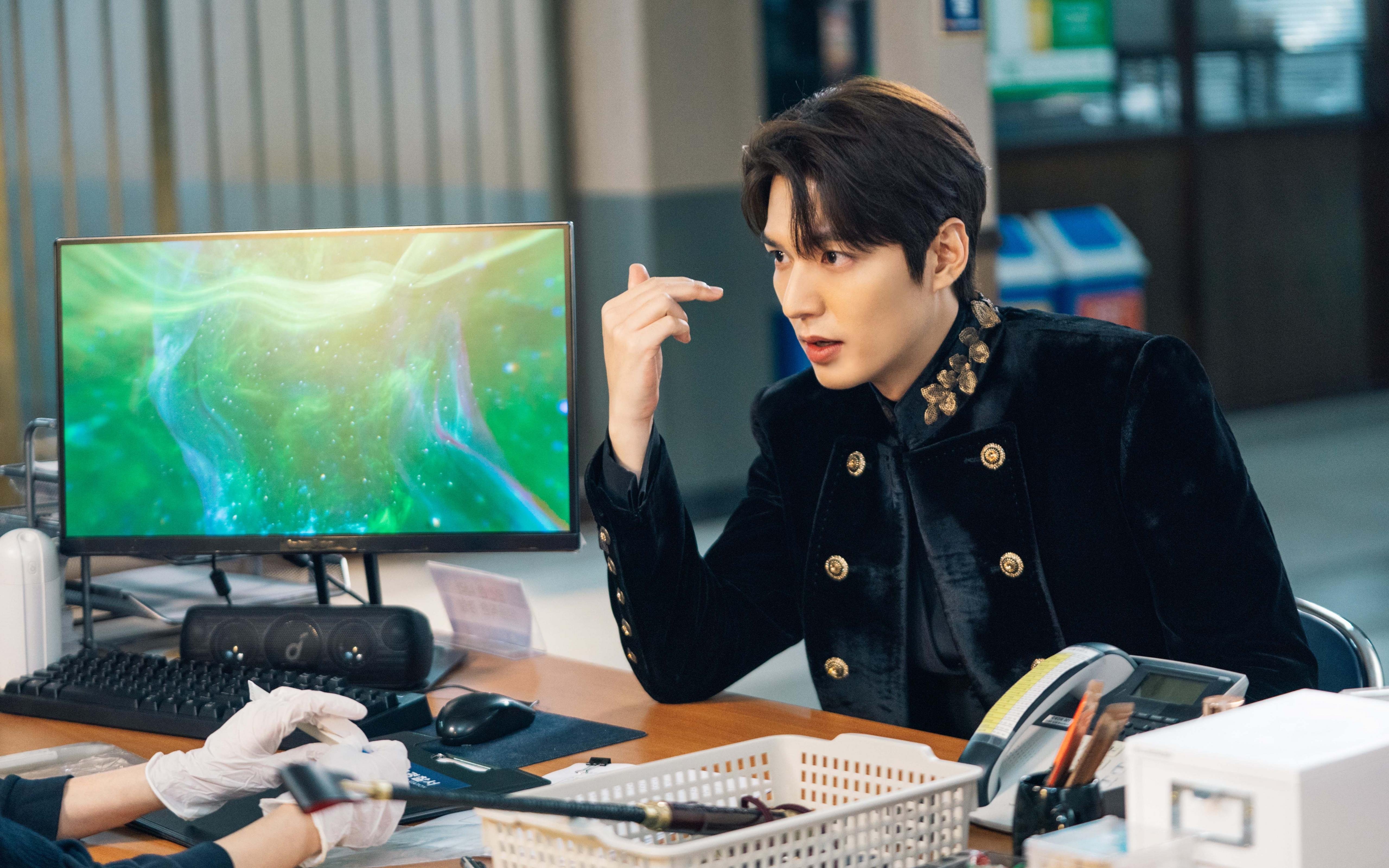 蛰伏雄鹰展开冠军之翼，加克波率领波兰爆冷击溃加拿大