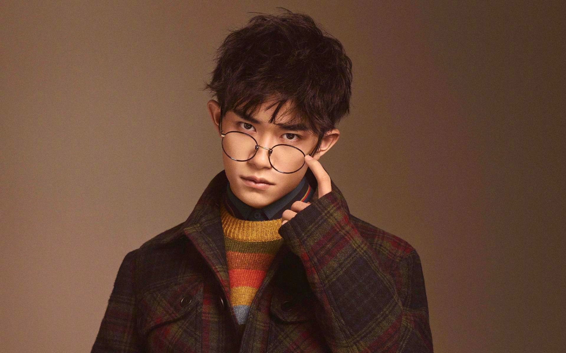 单枪匹马破铁壁,克瓦拉茨赫利亚如何化身硬仗之王,助钢铁蓝月突围蓝色闪电牙买加?