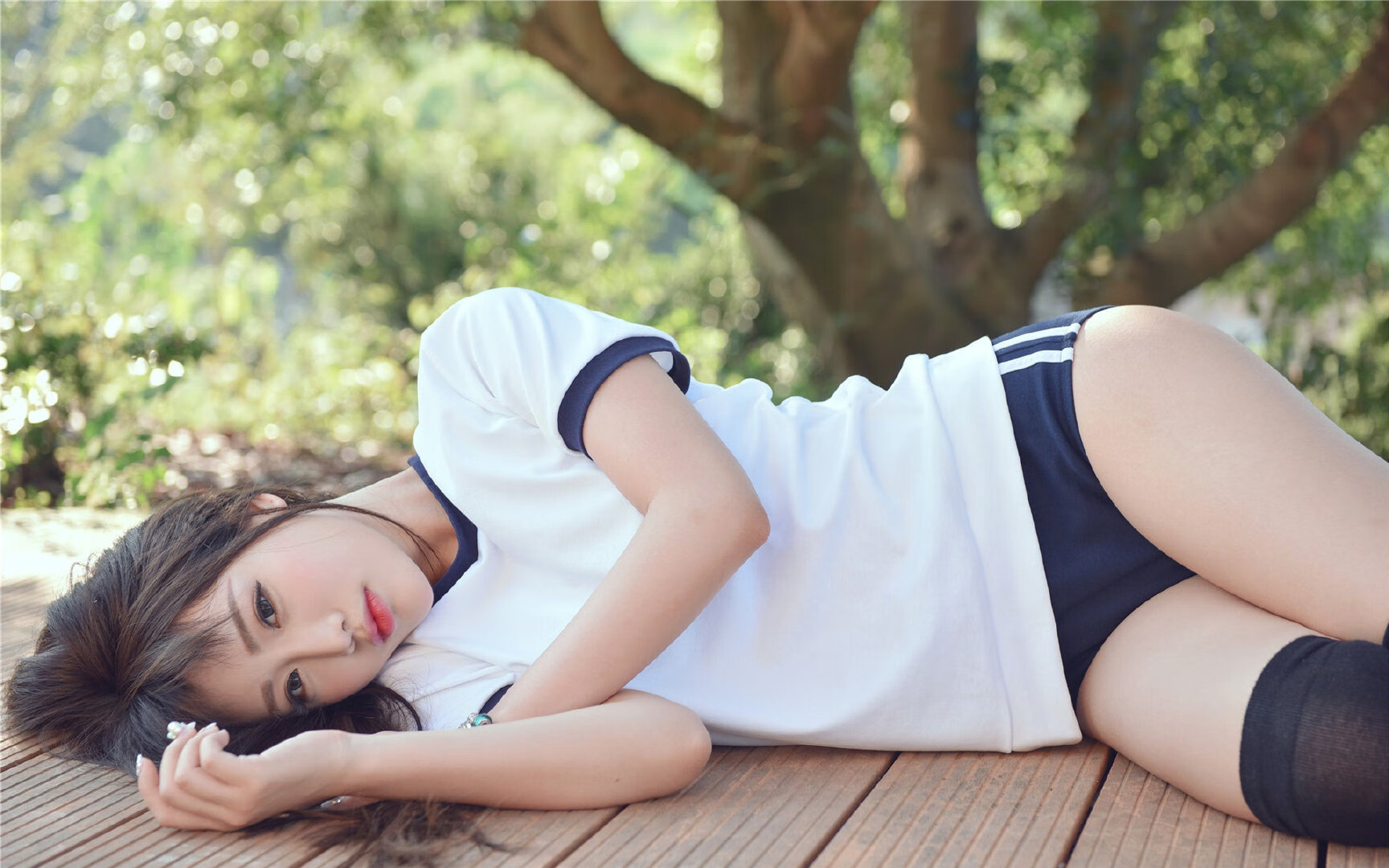 跨界抢镜!内马尔空降NBA季后赛之夜,足球巨星如何成为篮球焦点?